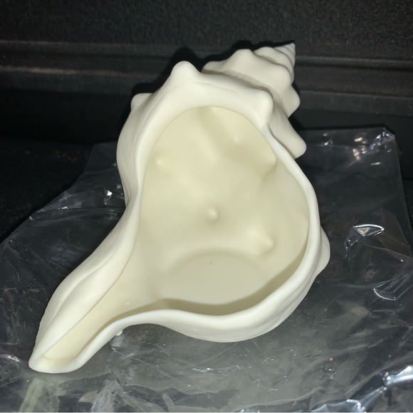 Yankee Candle Porcelain Conch Shell Tea Light Votive Candle Holder - Picture 9 of 10